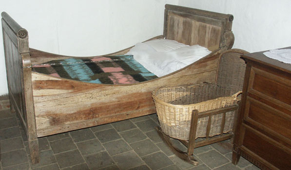 Antique country cottage style bed and cradle