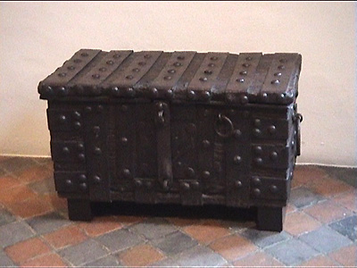 Furniture: Flemish style wooden box