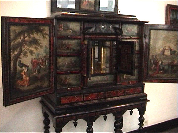 Furniture: Flemish cabinet