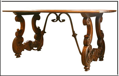 Italian style furniture: table 