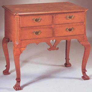 Queen Anne dressing table, 1750