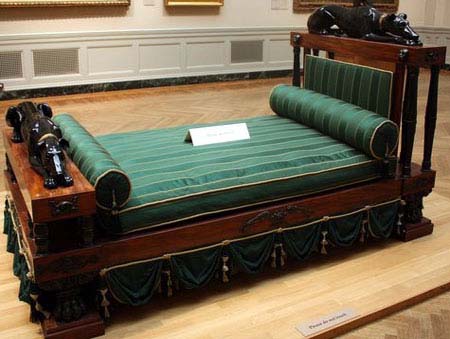 regency style bed